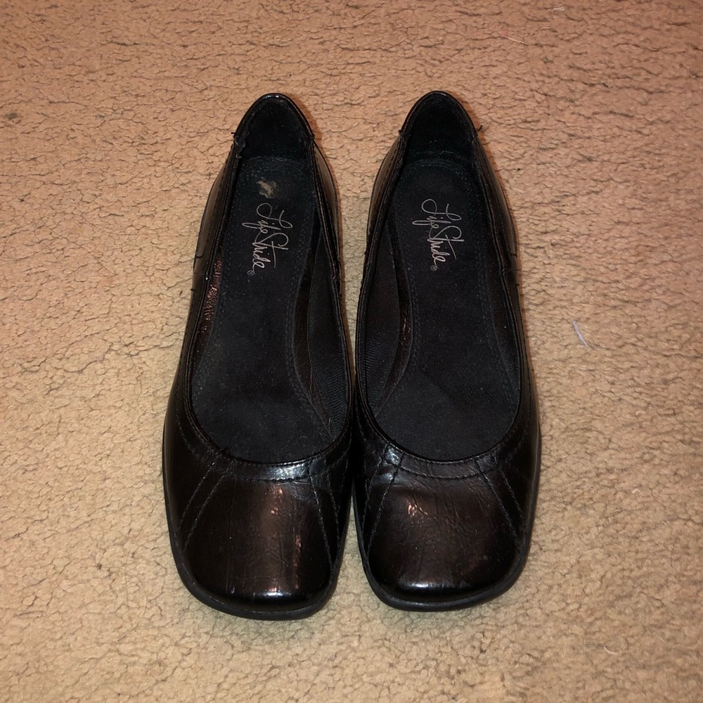 Comfortable Black Flats